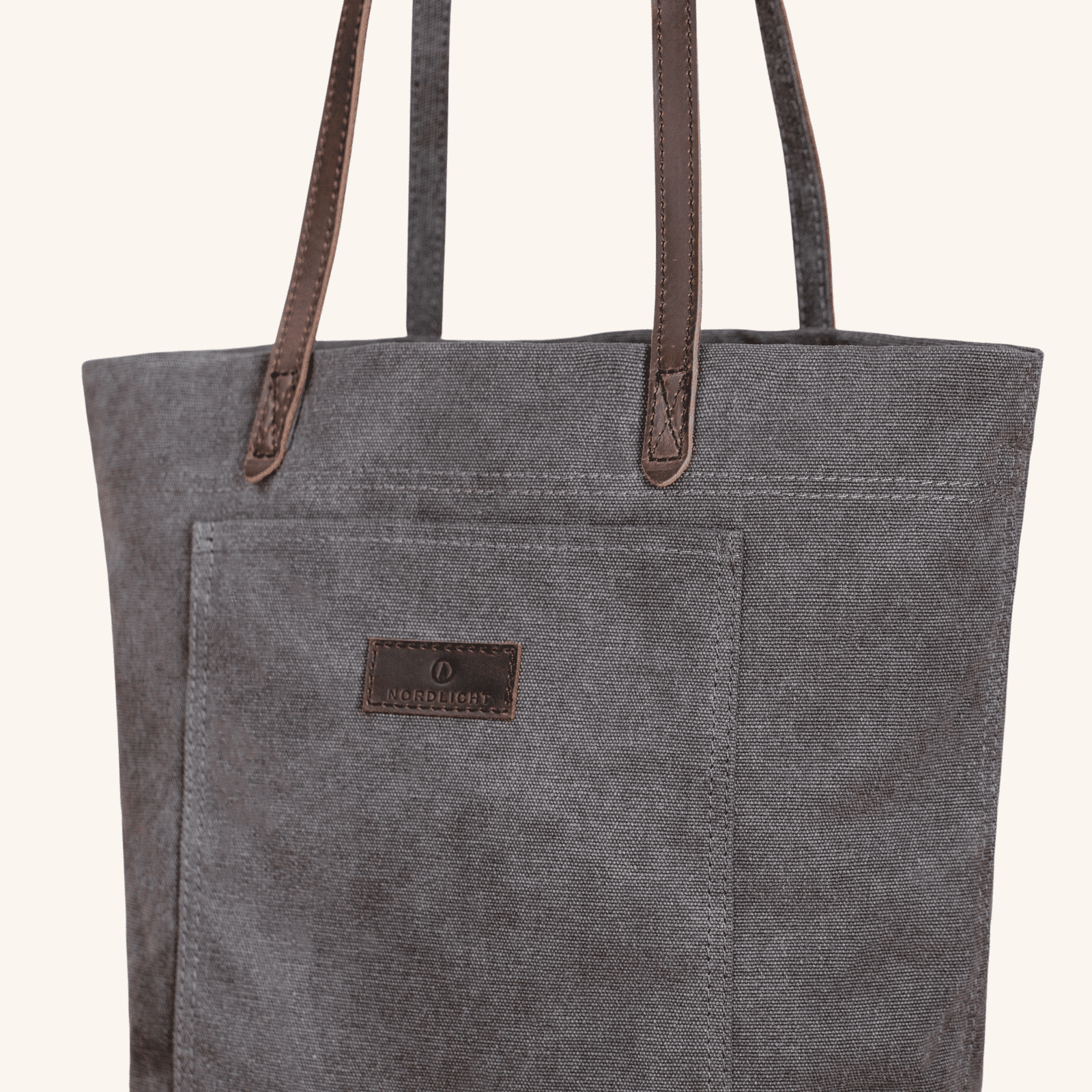 NORDLICHT Finja Schultertasche Umhängetasche Grau Leder