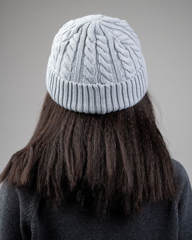 NIKIN Treeanie Cable Knit Mütze Cool Grey Zopfstrick