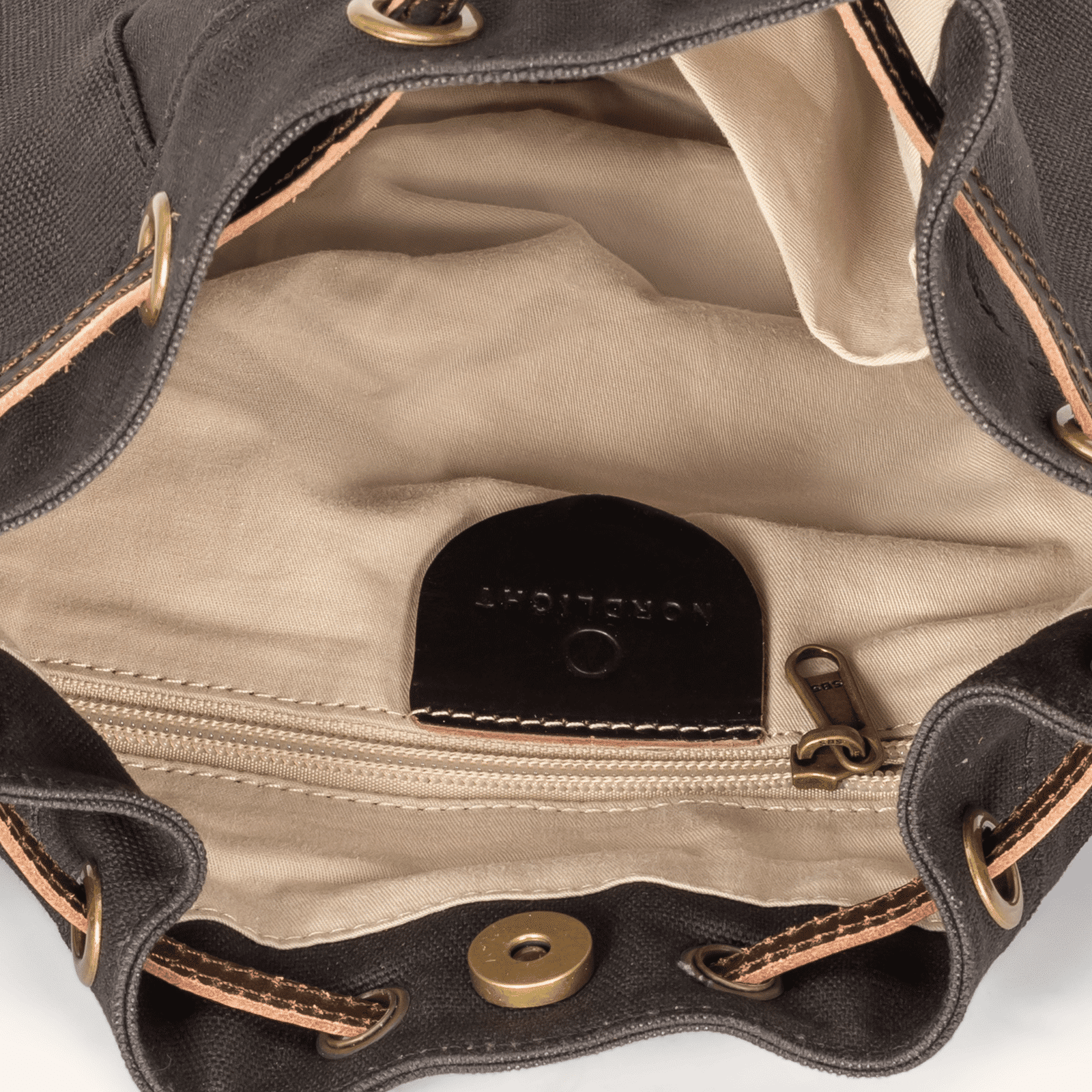 NORDLICHT Janna XS Beuteltasche Grau Leder