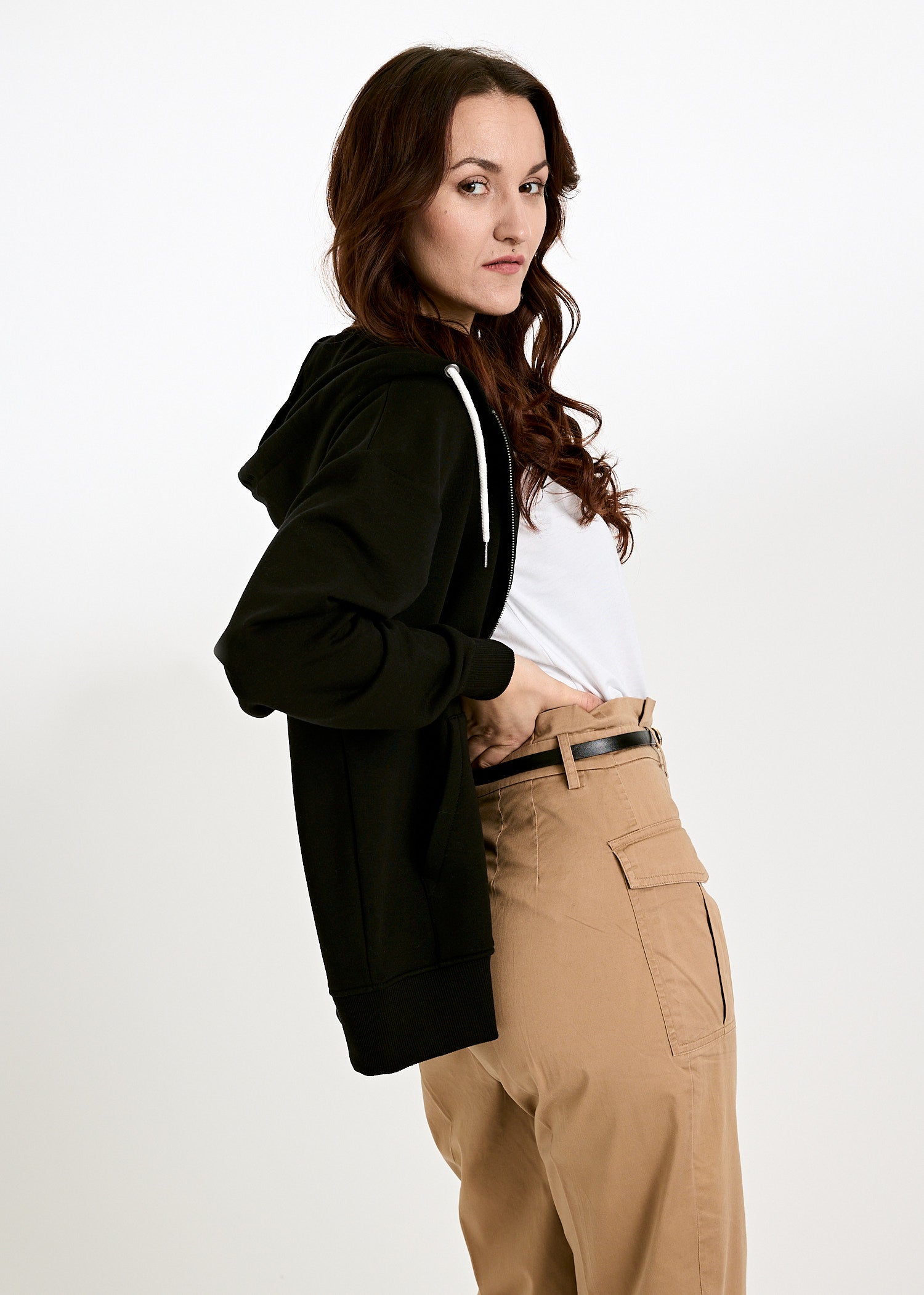 Wijld Selina Sweatjacke Damen Black Kapuze Lyocell Bio-Baumwolle