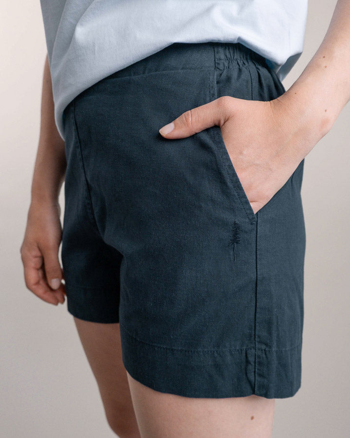 NIKIN TreeShorts Damen Shorts Dark Navy Hanf-Mix