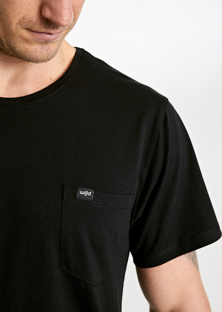 Wijld Alex Pocket Woodshirt Black Herren mit Brusttasche