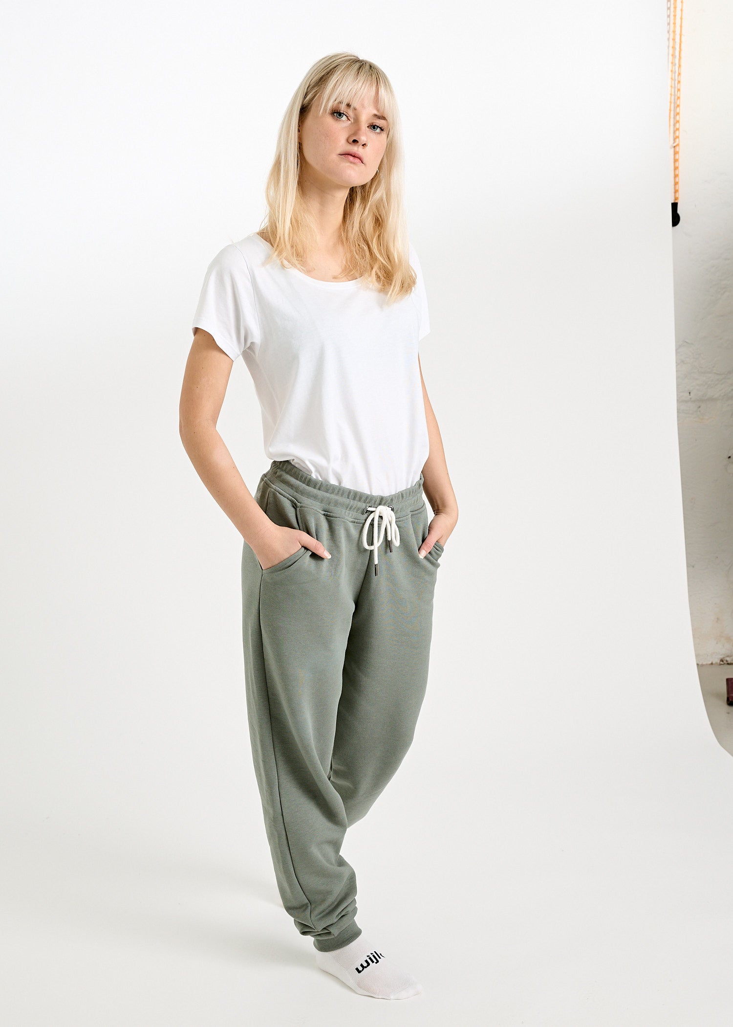Wijld Mara Damen Jogginghose Agave Green Lyocell Gr. S
