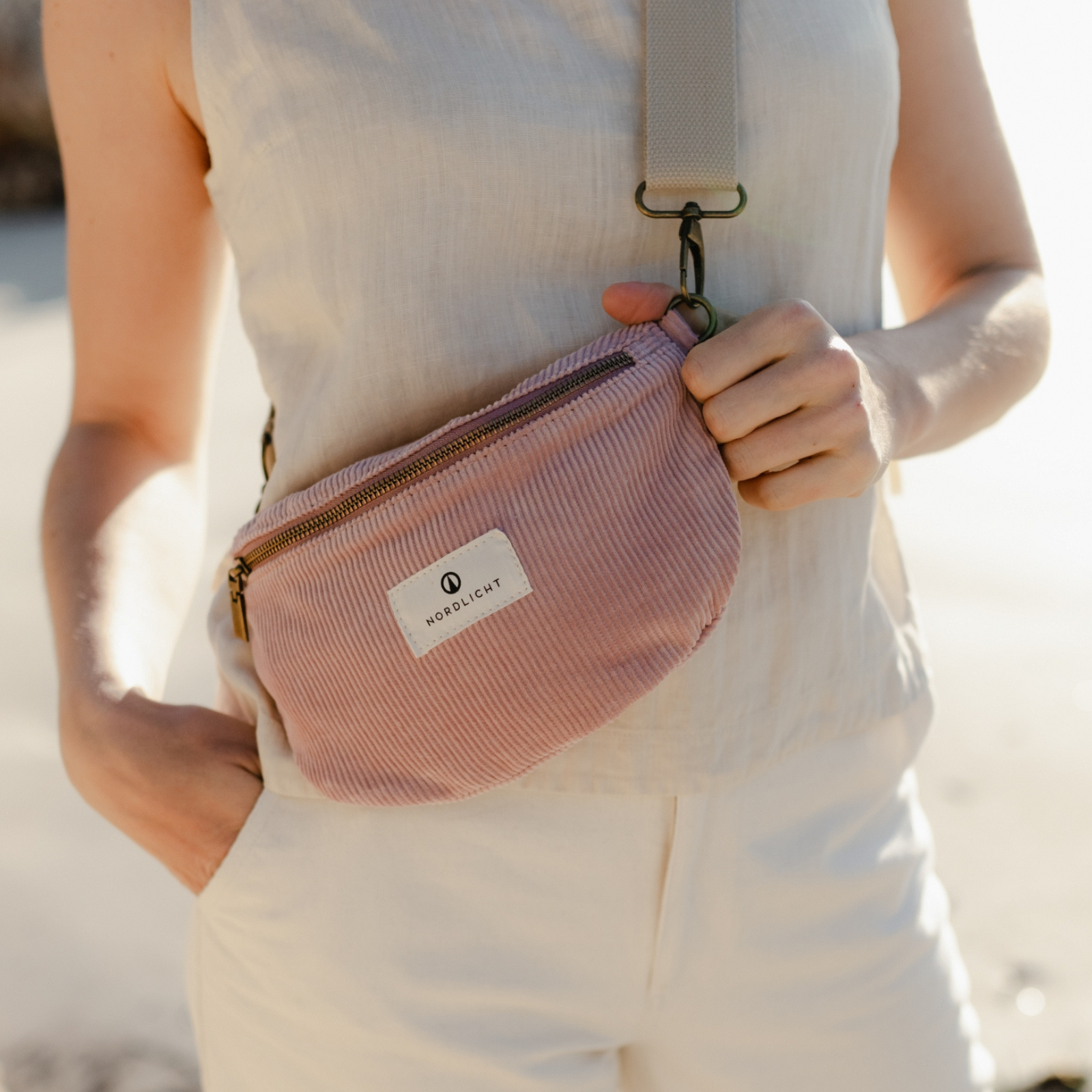 NORDLICHT Tomma Bauchtasche Cord altrosa Bio
