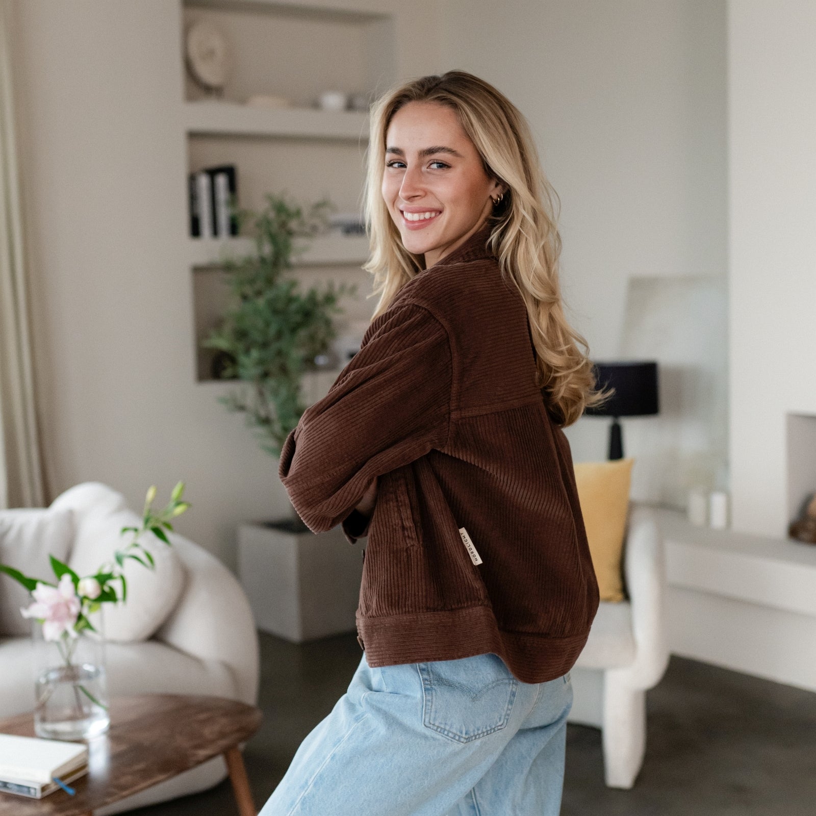 Nordlicht Silja Cordjacke Damen Braun Bio-Baumwolle locker