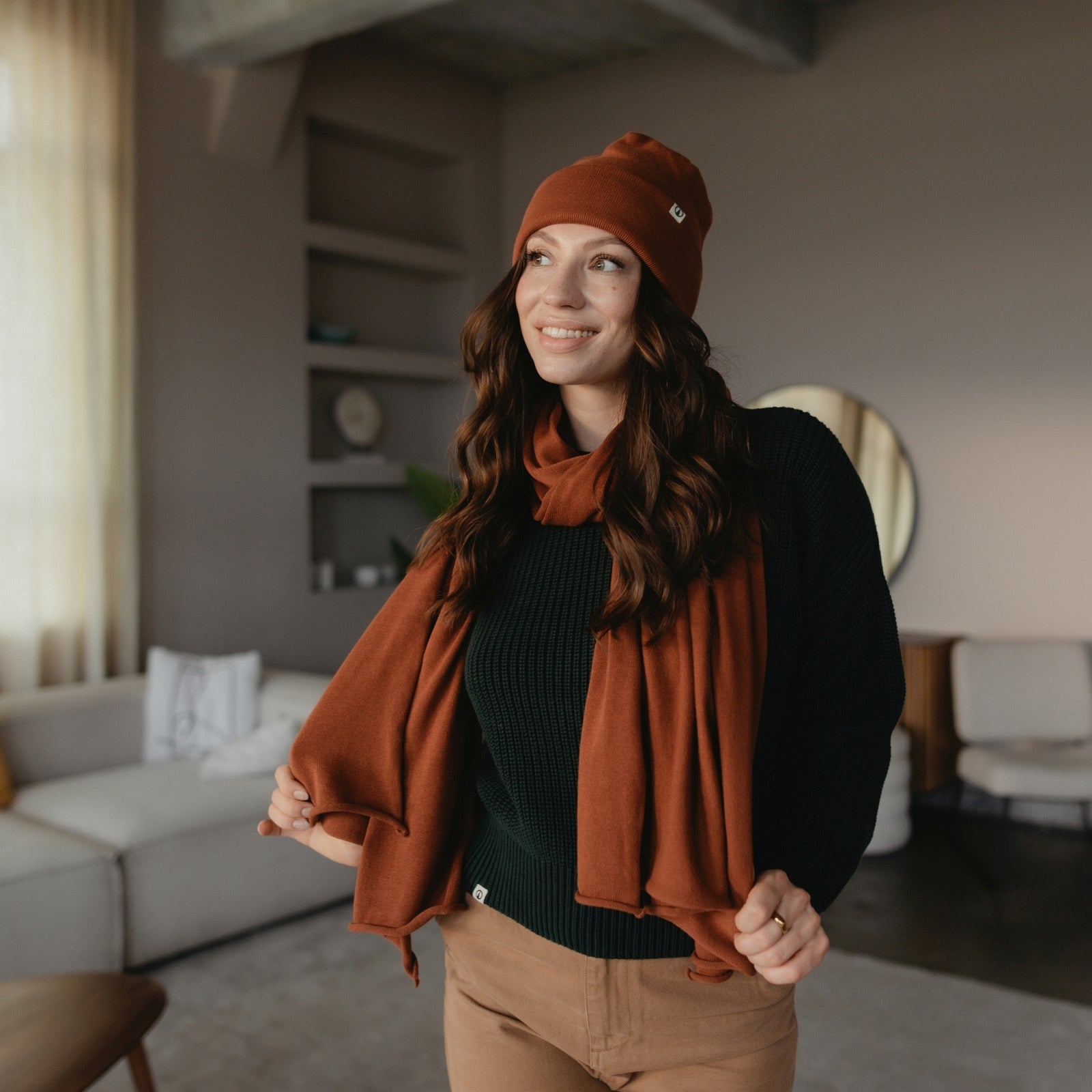 NORDLICHT Thea Feinstrick Schal Rostbraun