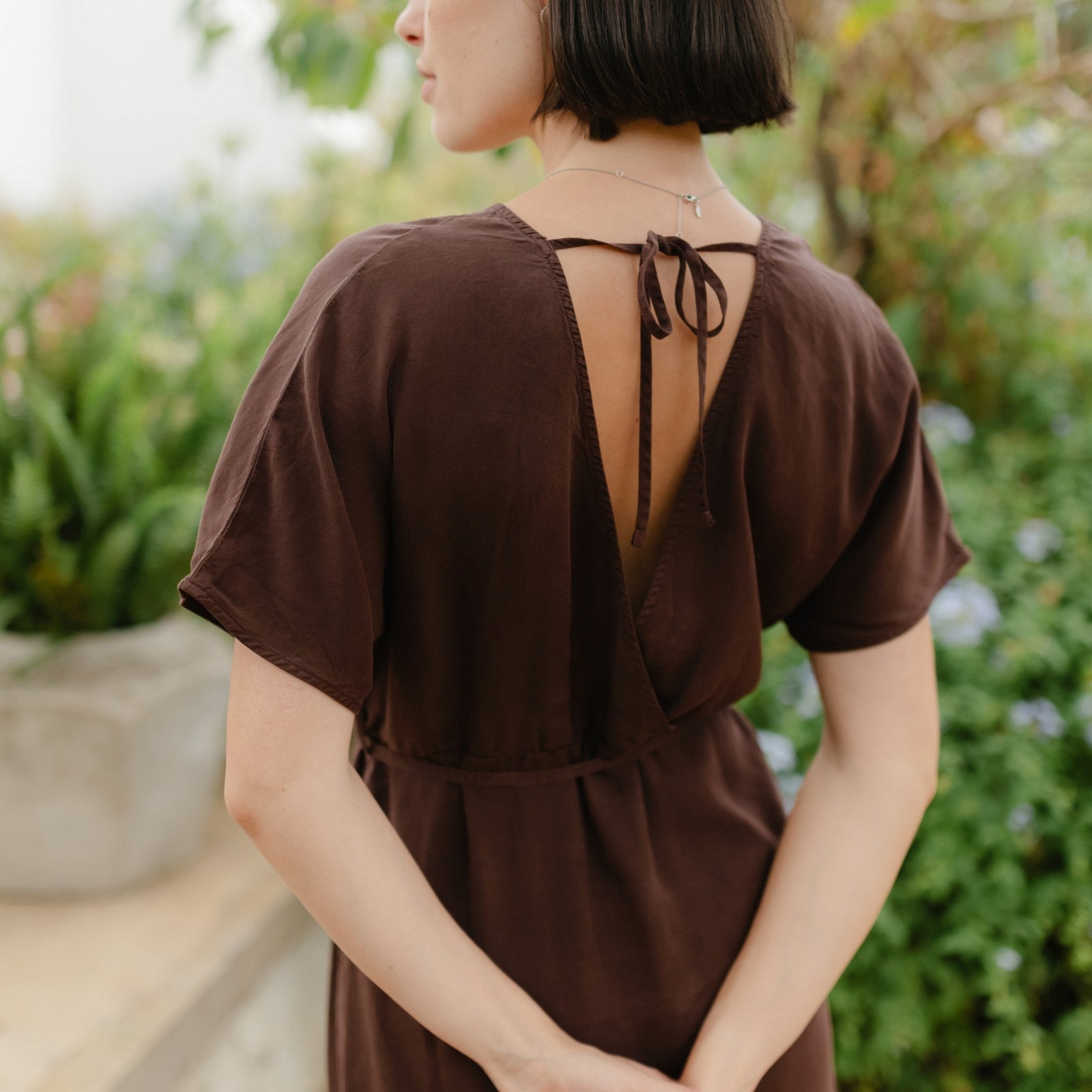 Nordlicht Tilda Wickelkleid braun Tencel Rückenausschnitt
