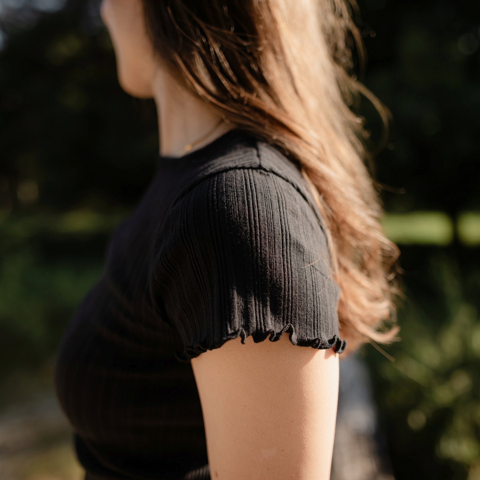 NORDLICHT Maja T-Shirt Damen Schwarz Gestreift Cropped