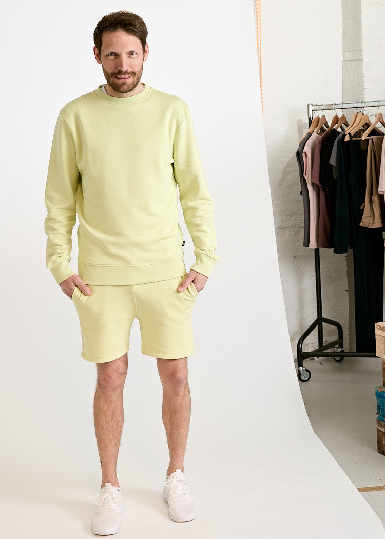Wijld Joseph Sweat Shorts Herren Shadow Lime Lyocell