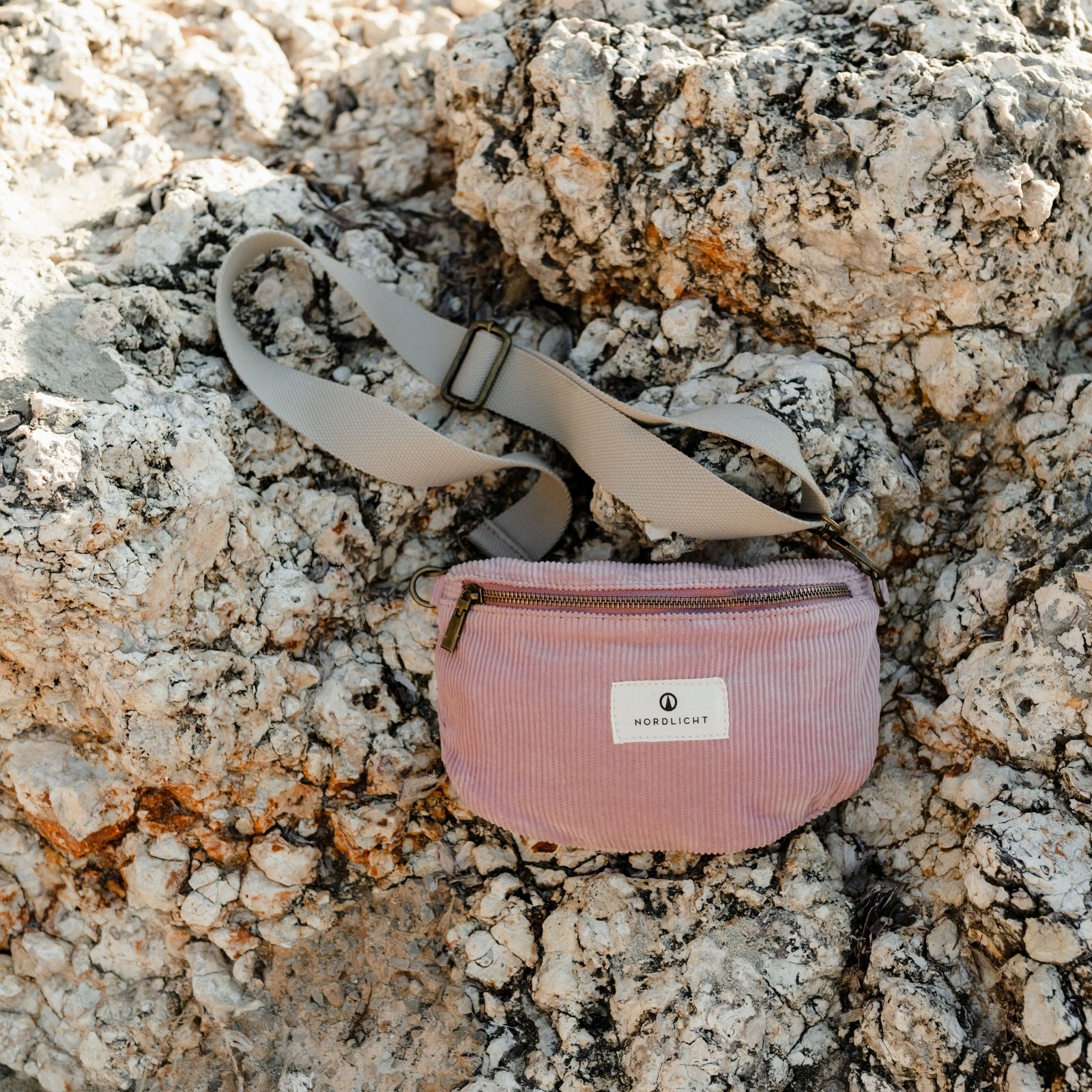 NORDLICHT Tomma Bauchtasche Cord altrosa Bio