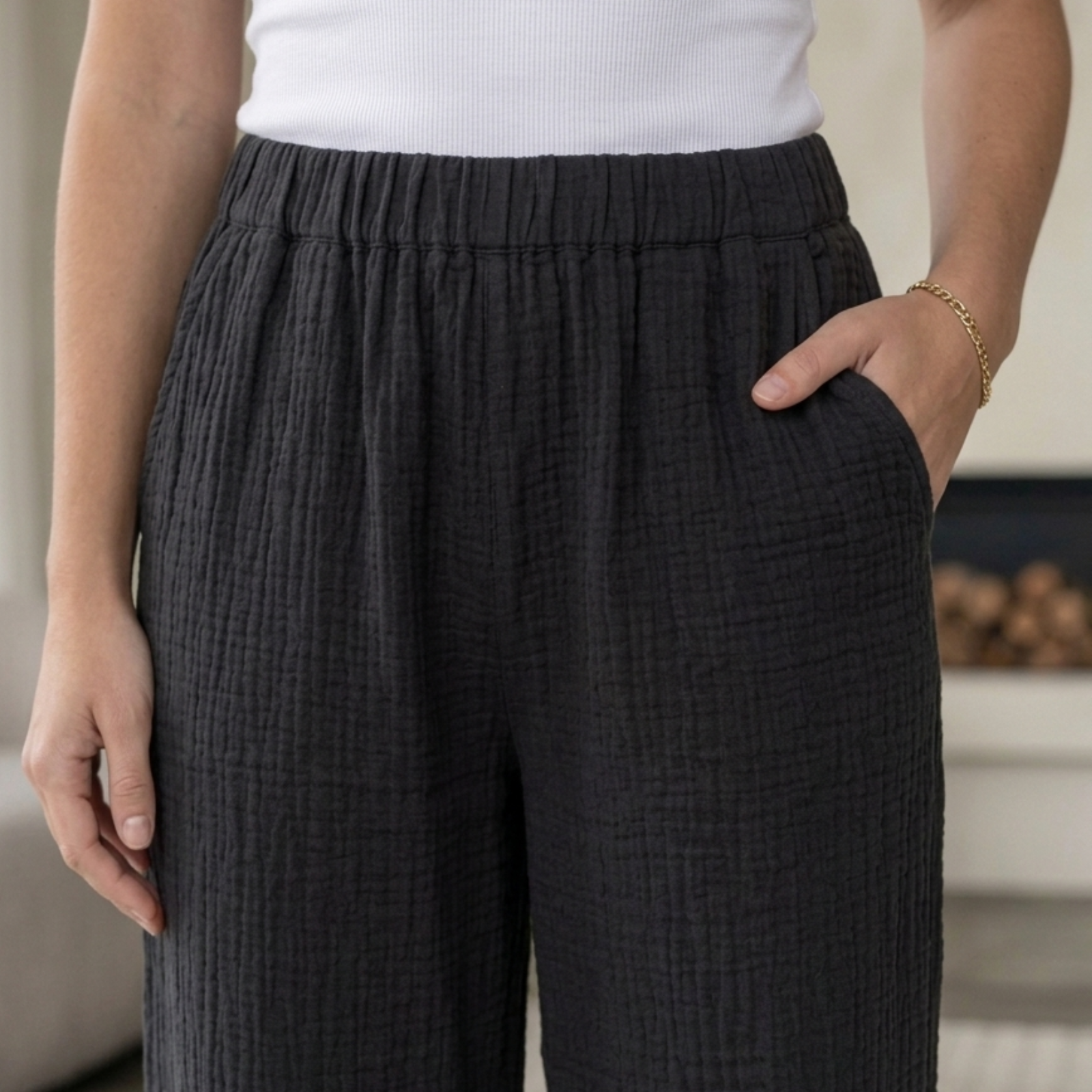 Nordlicht Lys Musselinhose Schwarz Ballon Bio-Baumwolle