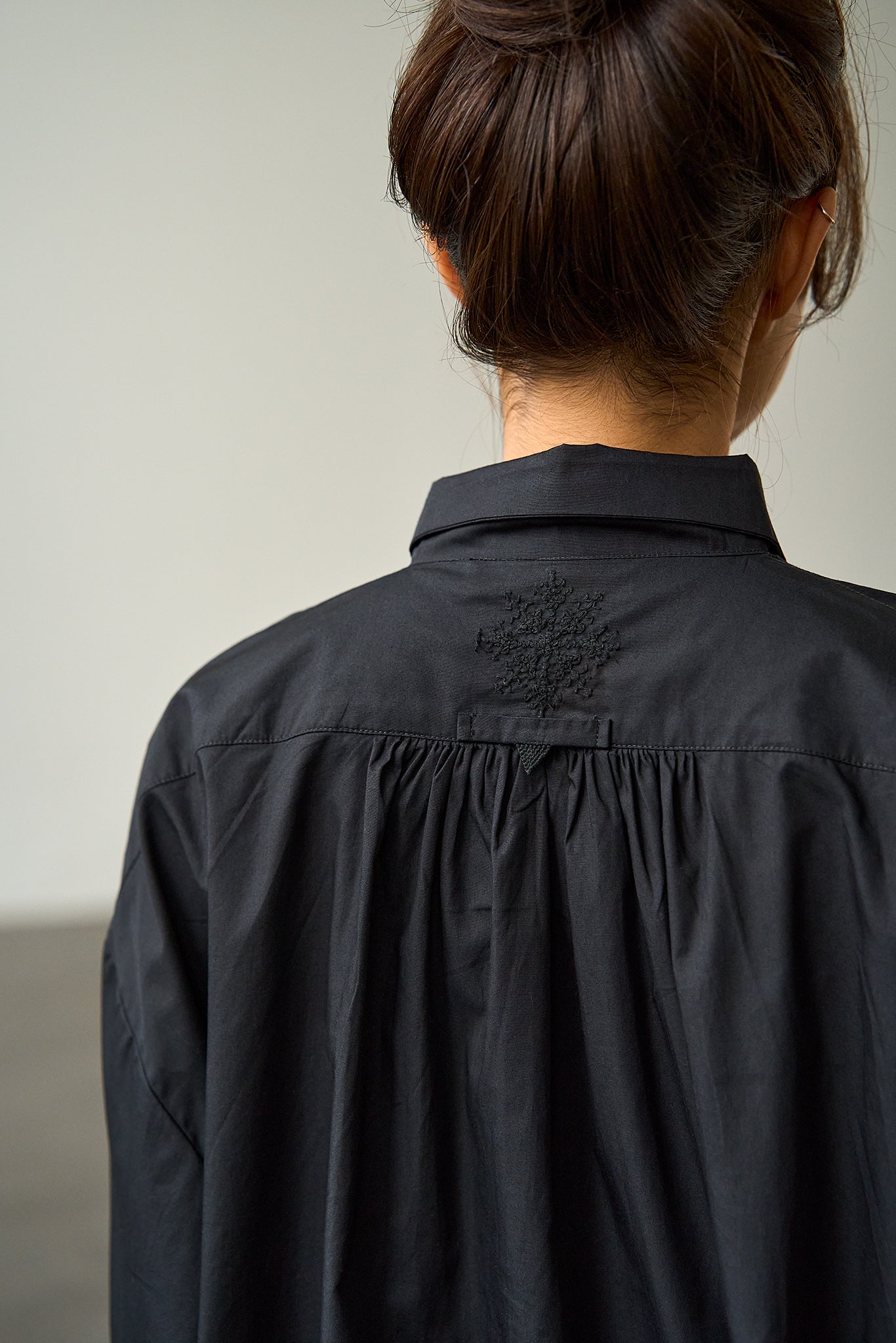 Christiane Strobel ROSA Hemdbluse Bio-Baumwolle Stickerei