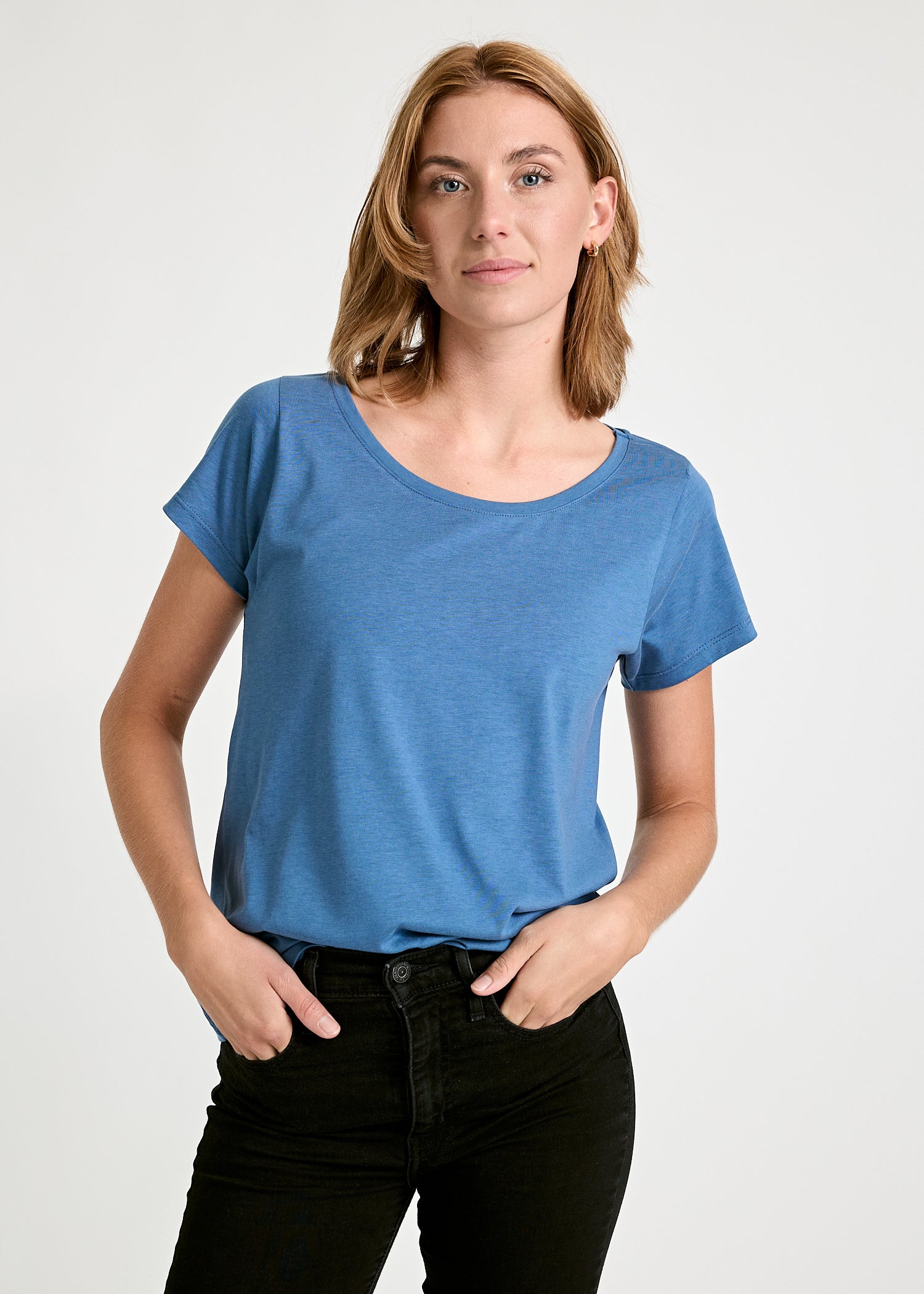 Wijld Woodshirt Lena Damen T-Shirt Bijout Blue Lyocell