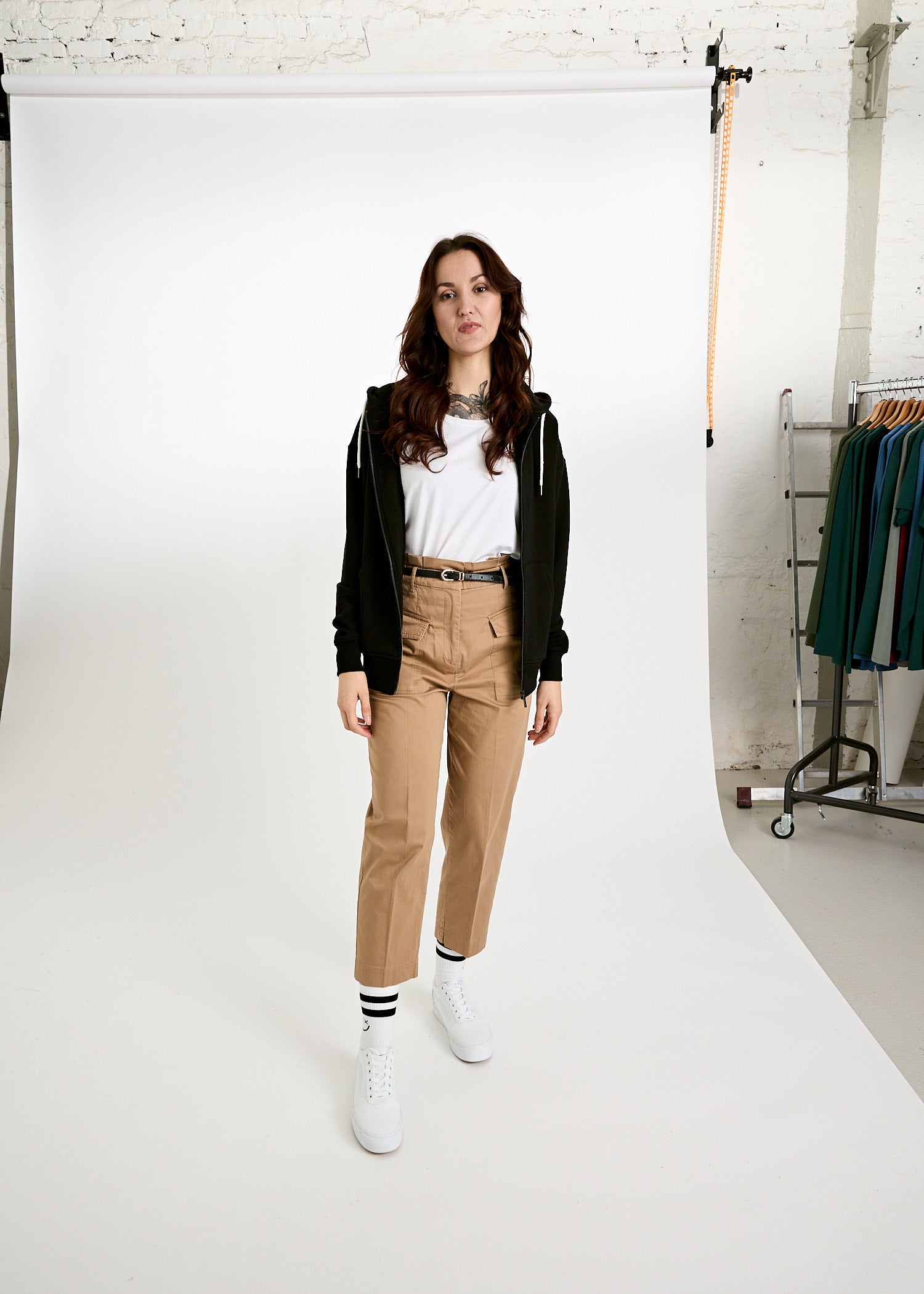 Wijld Selina Sweatjacke Damen Black Kapuze Lyocell Bio-Baumwolle