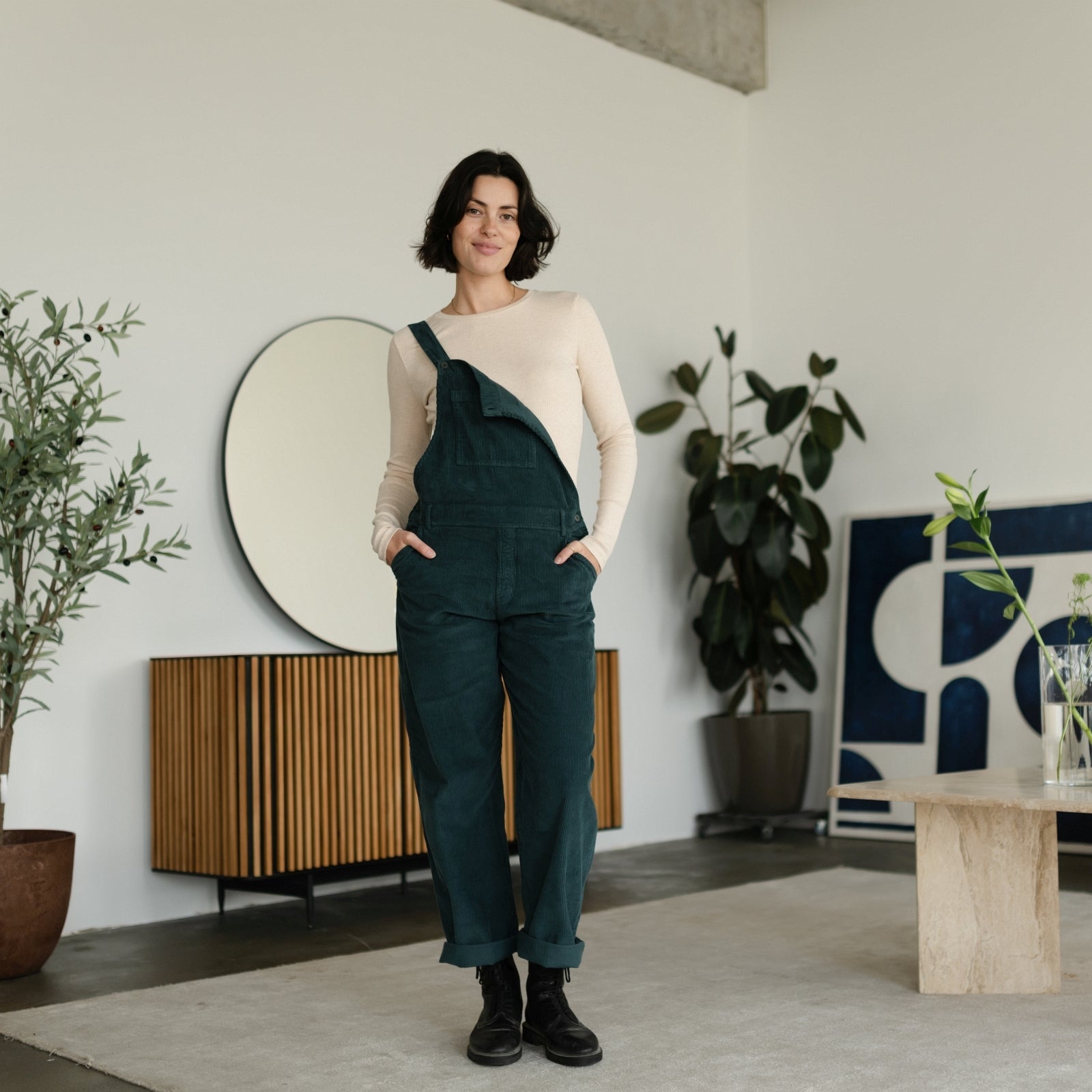 Nordlicht Liv Cord Latzhose Damen Grün Bio-Baumwolle