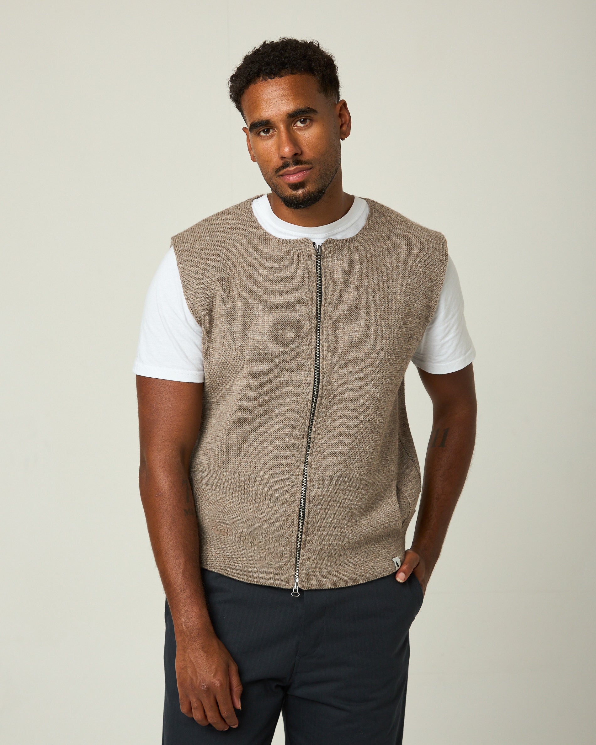 Peregrine Marina Gilet Strickweste Navy Merino