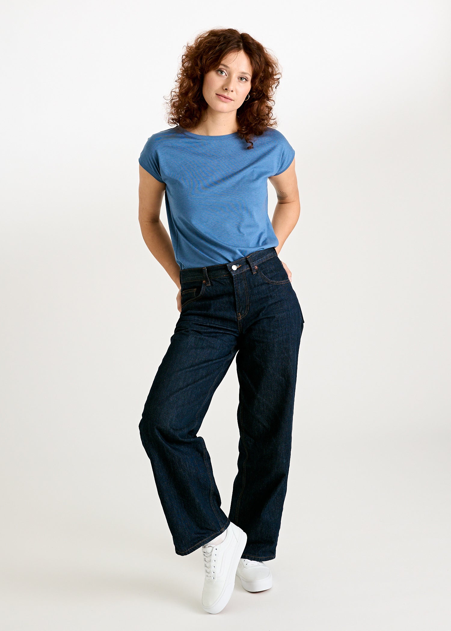 Wijld Elena Bijout Blue Damen T-Shirt lockerer Schnitt