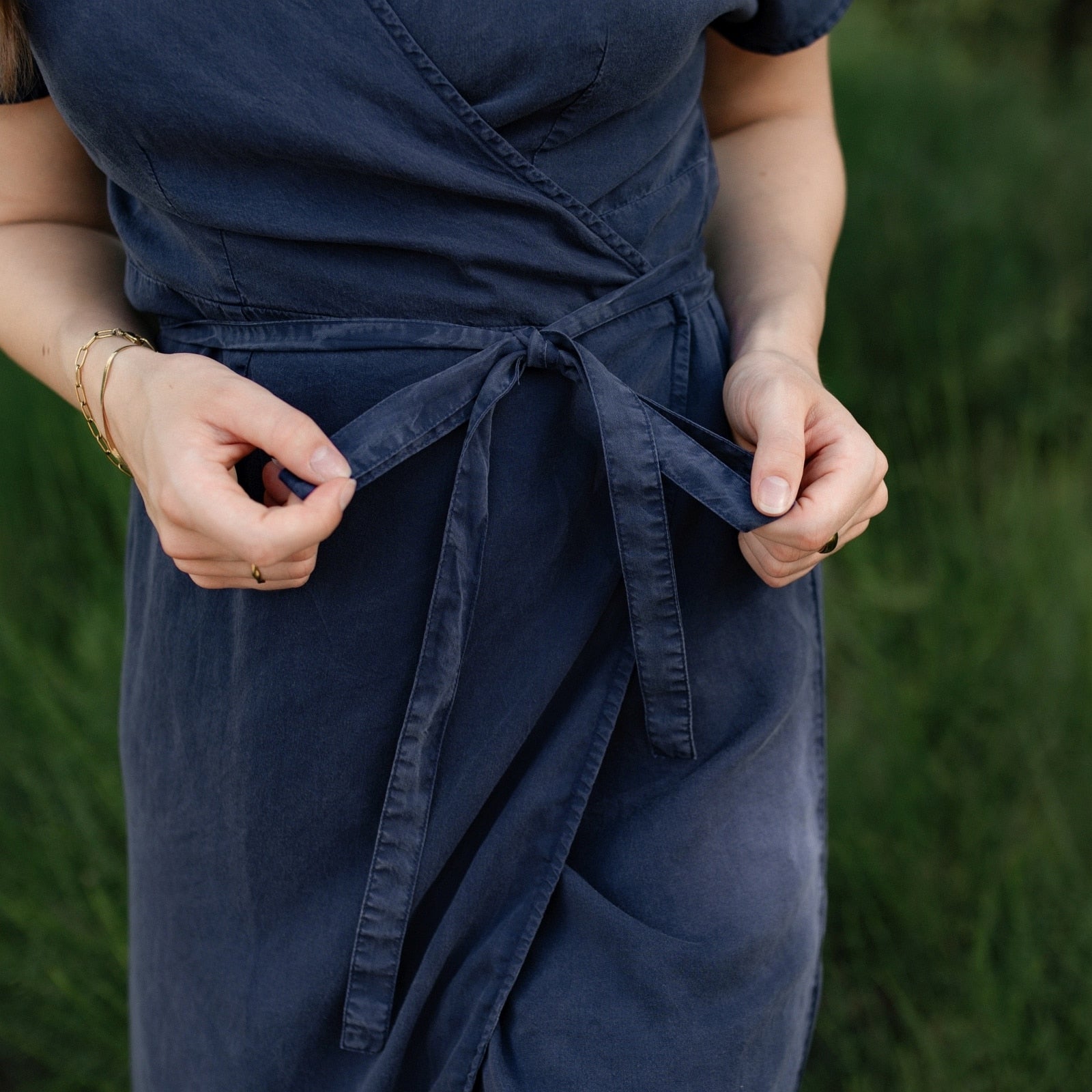 Nordlicht Tilda Wickelkleid blau aus Tencel