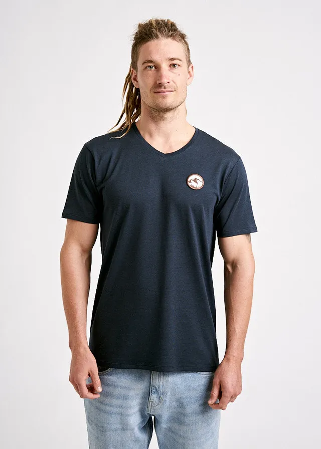 Wijld Woodshirt Summit Herren T-Shirt V-Ausschnitt Schwarz