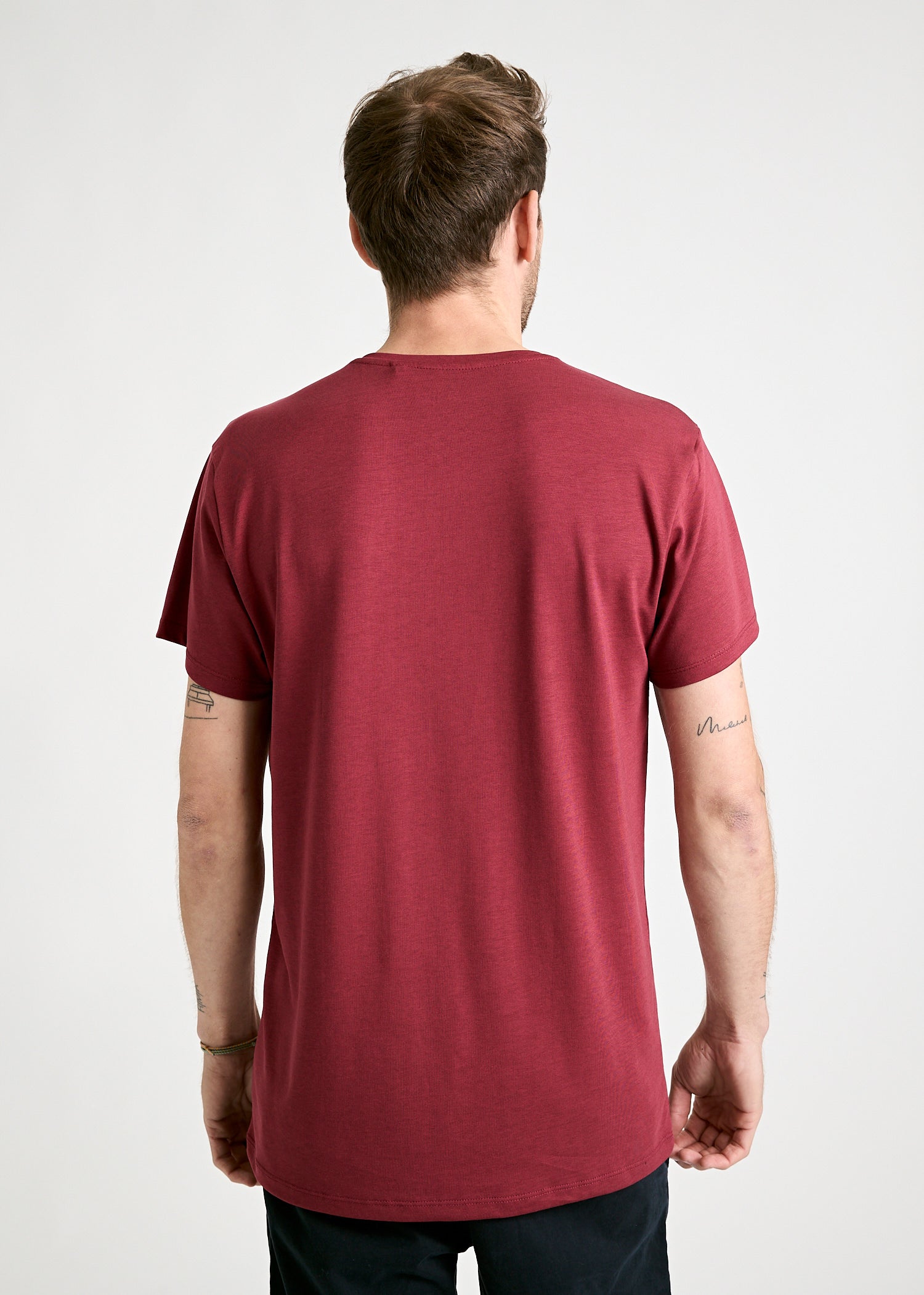 Wijld Alex Tibetan Red Herren T-Shirt Regular Bio