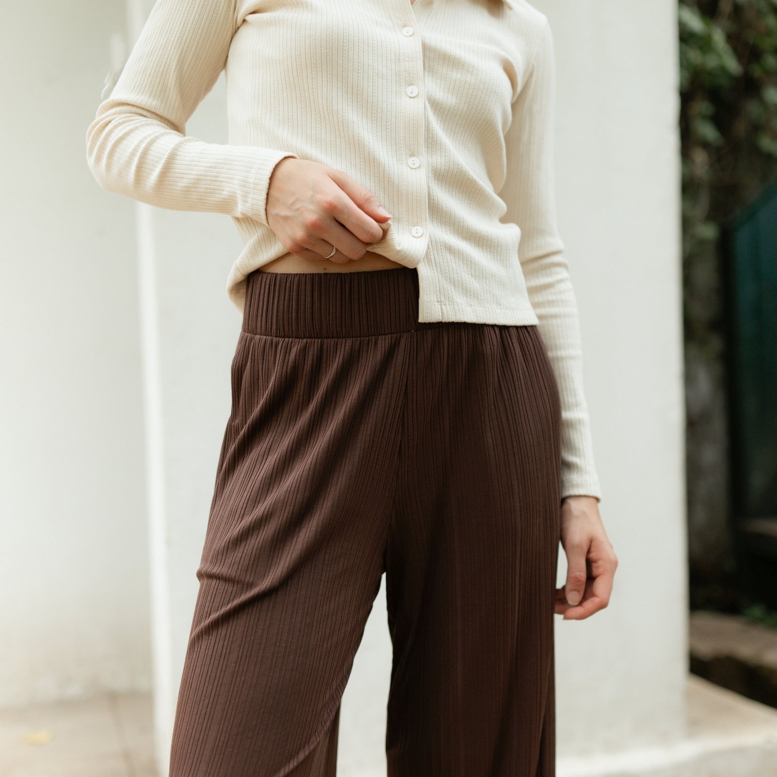 Nordlicht Lucy Fließende Weite Hose Tencel Braun