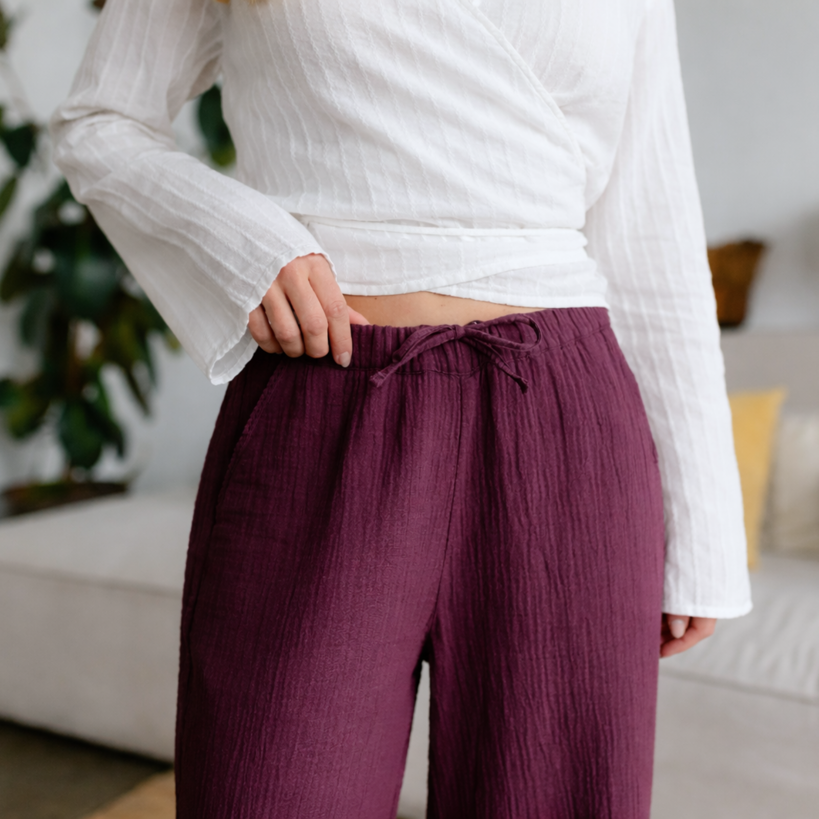 NORDLICHT Hilla Musselin Hose Rot Bio-Baumwolle