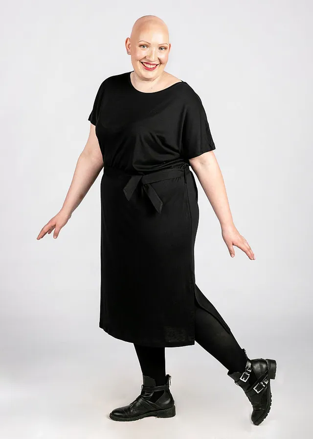 Wijld Midi-Kleid Damen Sommerkleid Black Lyocell
