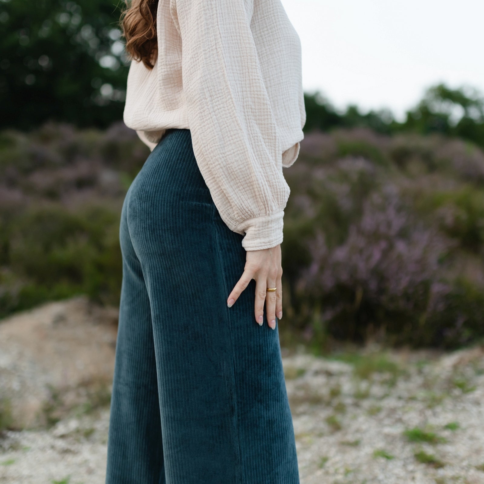 Nordlicht Lova Cord Jersey Hose Waldgrün Bio-Baumwolle