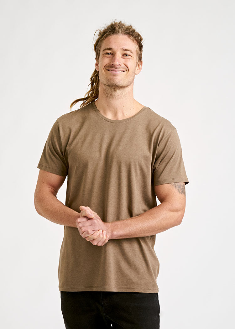 Wijld Alex T-Shirt Shiitake Herren Lyocell Regular