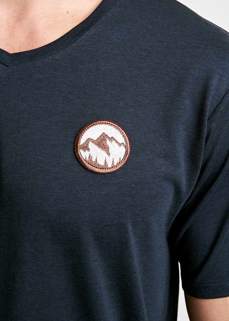 Wijld Woodshirt Summit Herren T-Shirt V-Ausschnitt Schwarz