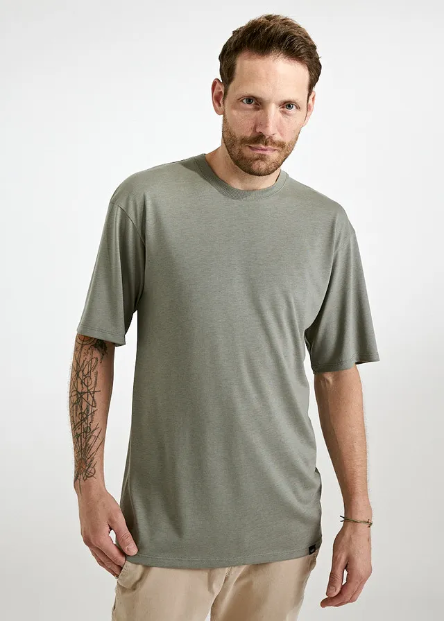 Wijld James T-Shirt Herren Agave Green lockerer Schnitt