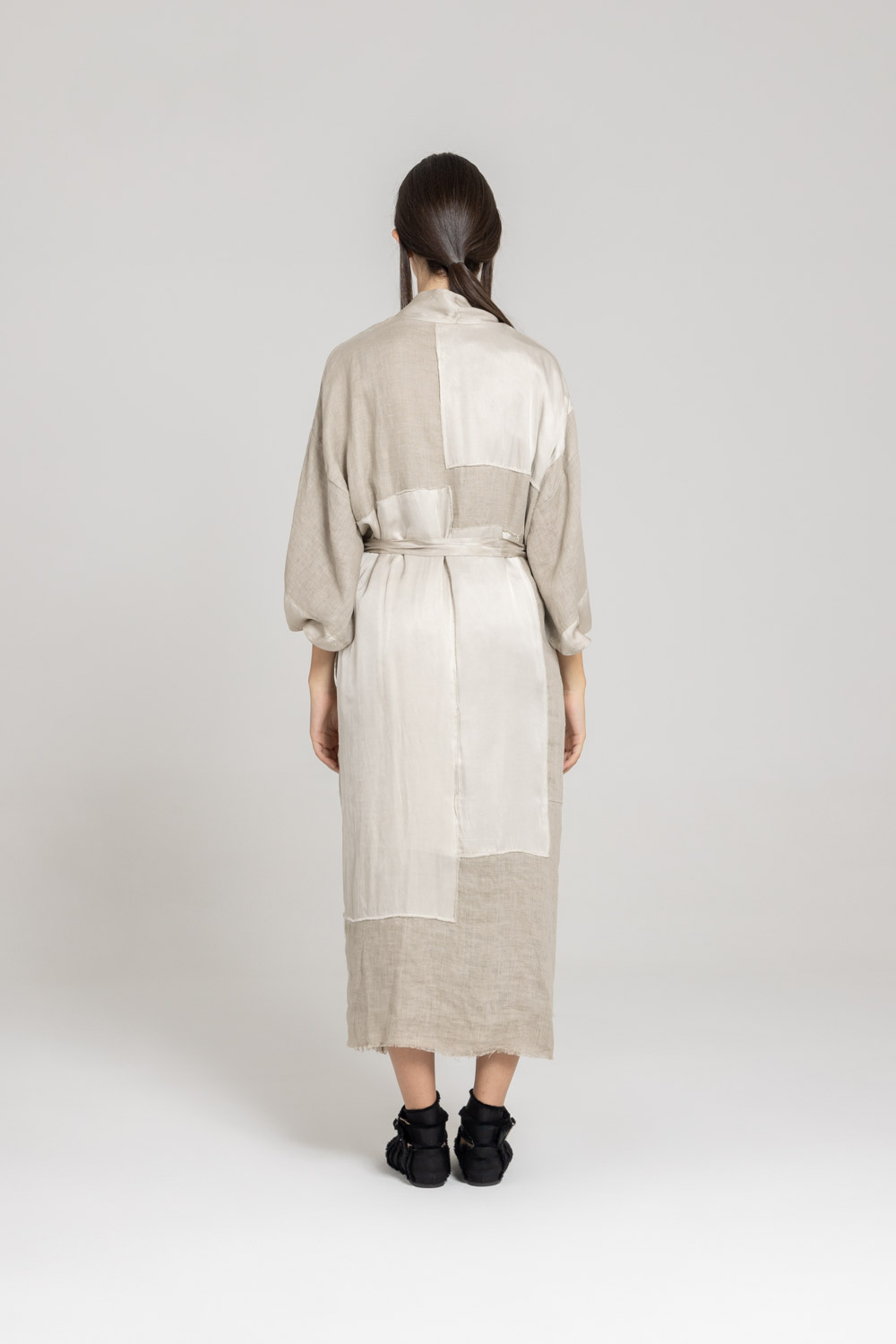 Sanctamuerte Capispalla Spolverino Kimono Leinenmantel mit Gürtel