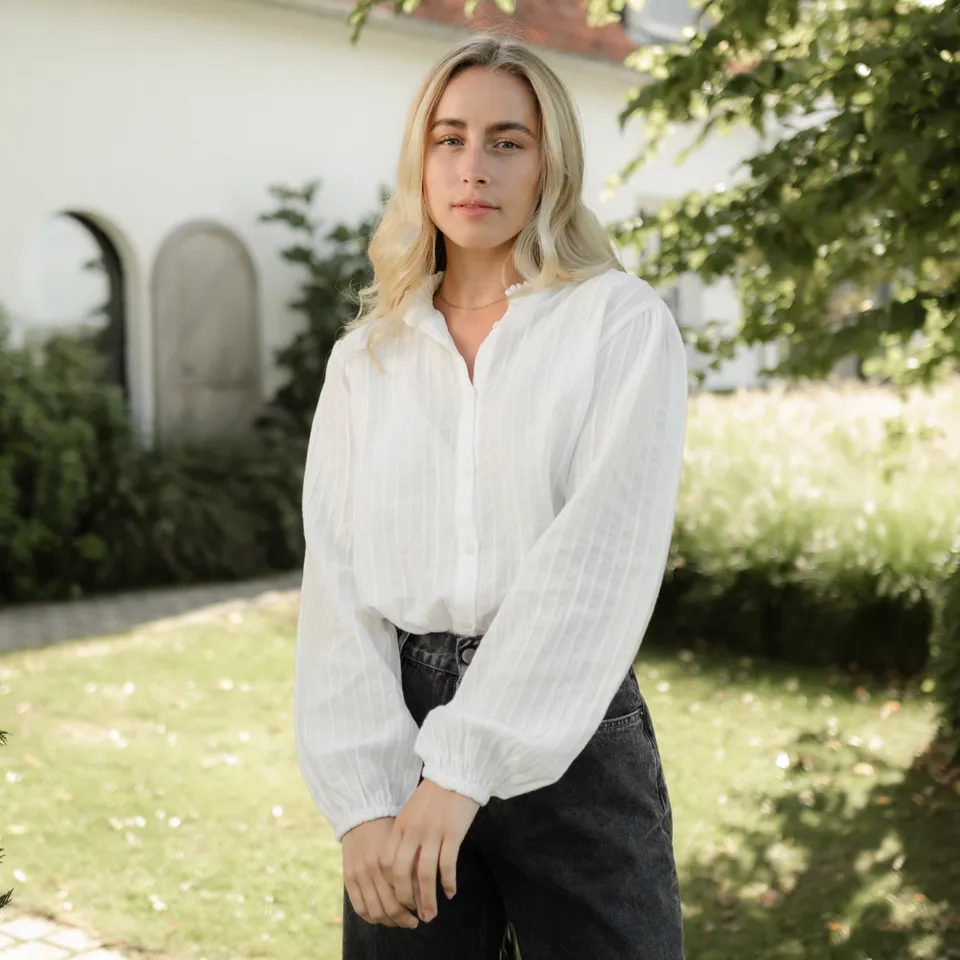 NORDLICHT Hilja Rüschen Musselin Bluse Weiß