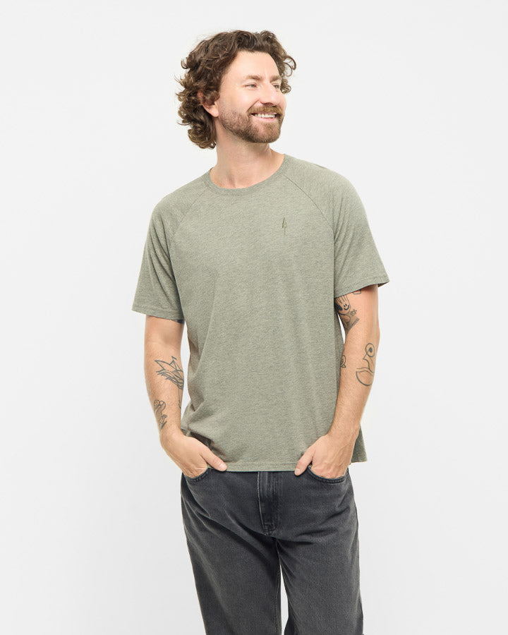 NIKIN TreeShirt Raglan Relaxed T-Shirt Cool Matcha Mel Kaffee