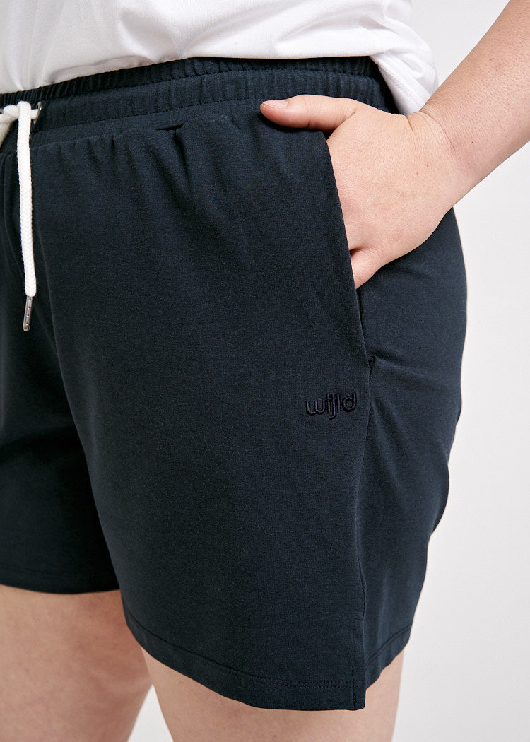 Wijld Jersey Shorts Damen Shorts Carbon Lyocell