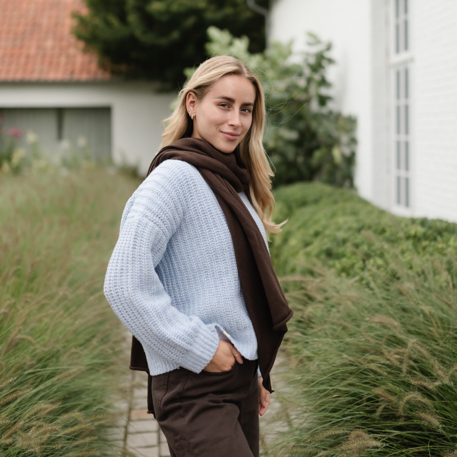 NORDLICHT Thea Feinstrick Schal braun Bio-Baumwolle
