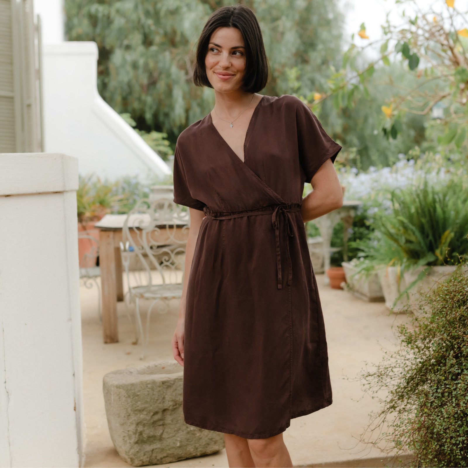 Nordlicht Tilda Wickelkleid braun Tencel Rückenausschnitt