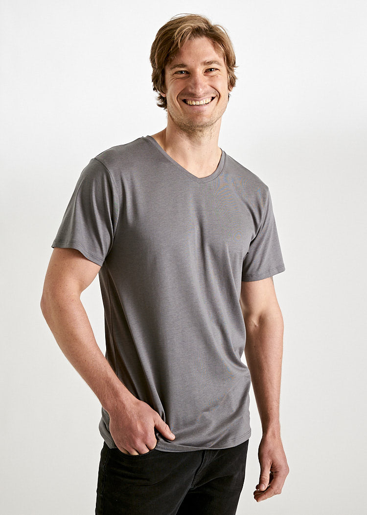 Wijld Alex Herren Shirt V-Ausschnitt Granit Lyocell