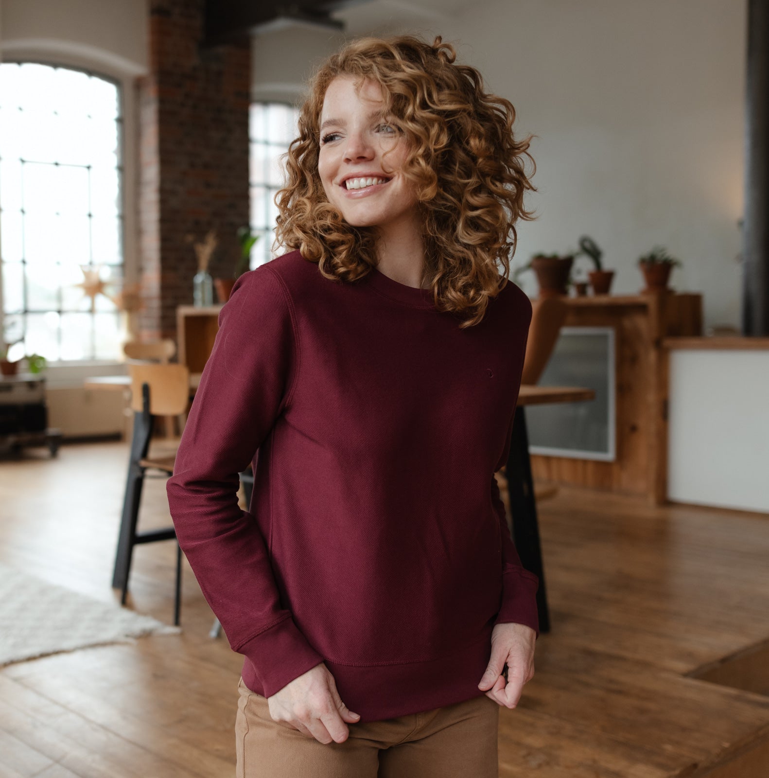 NORDLICHT Sanna Sweater Rot M Bio-Baumwolle Struktur