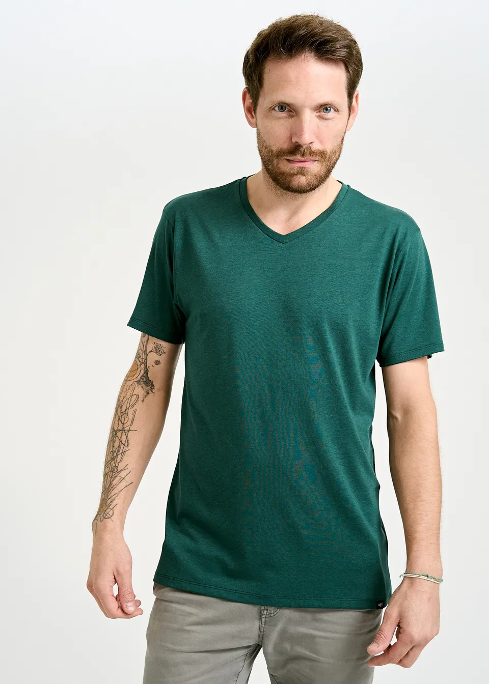 Wijld Alex Sea Moss V-Ausschnitt Shirt Herren
