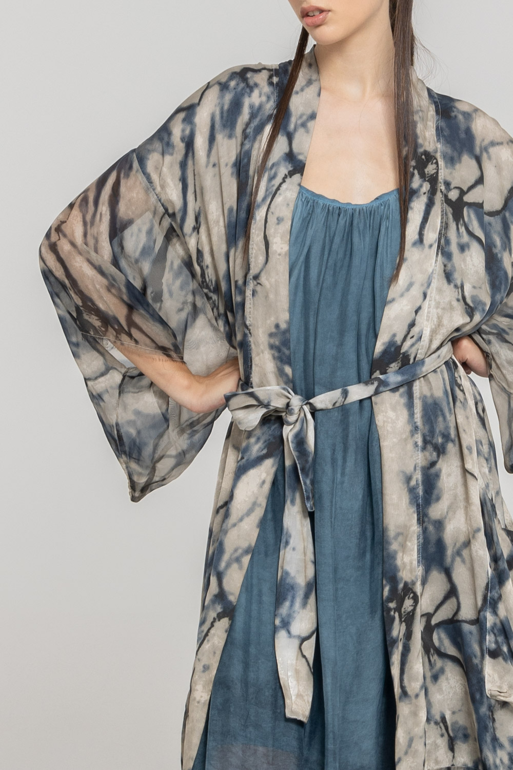 Sanctamuerte Abiti Kimono Kleid Viskose Marble-Print lang