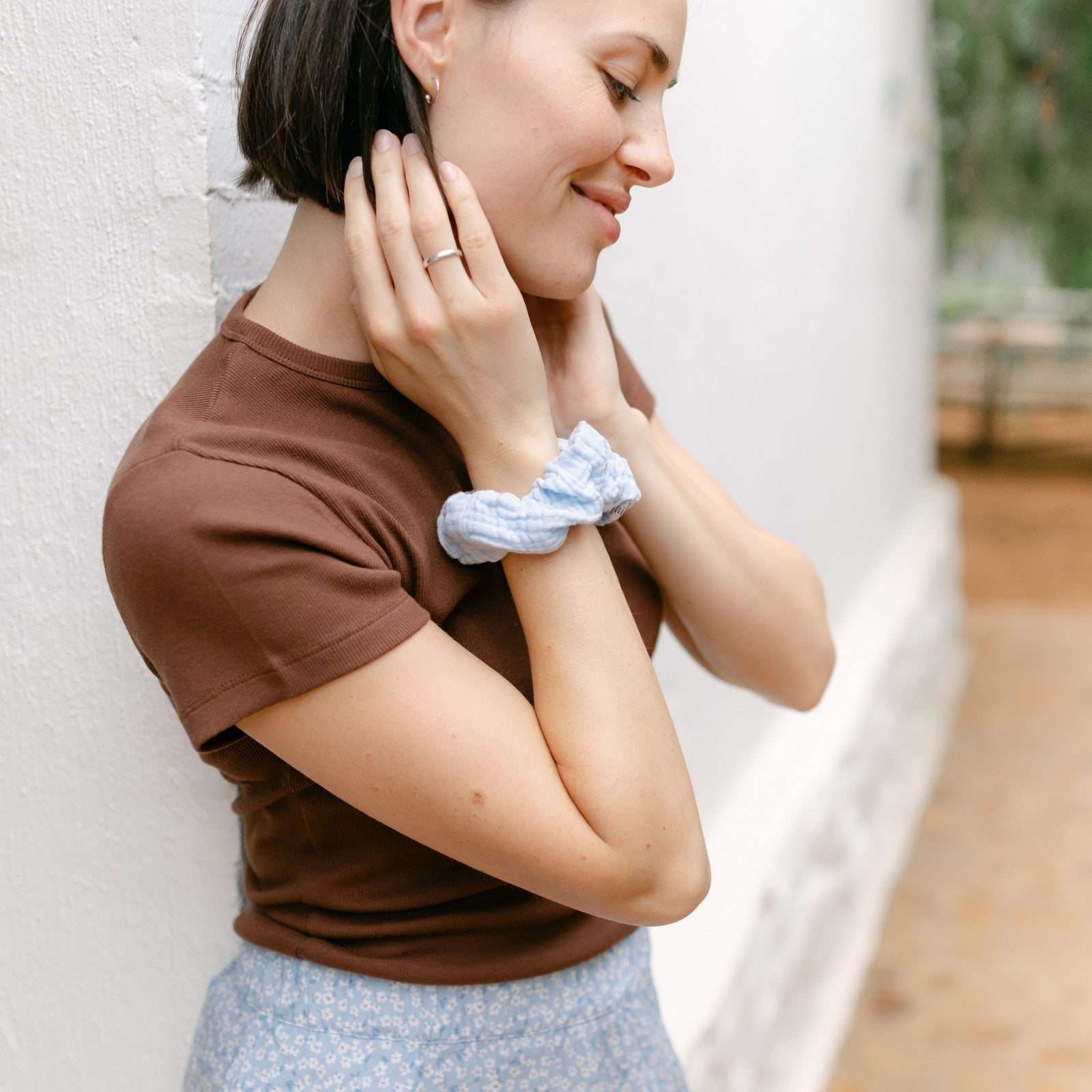 Nordlicht Musselin Scrunchie Haargummi Hellblau Bio-Baumwolle