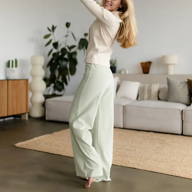 NORDLICHT Lova Cord Jersey Hose Salbei High Waist