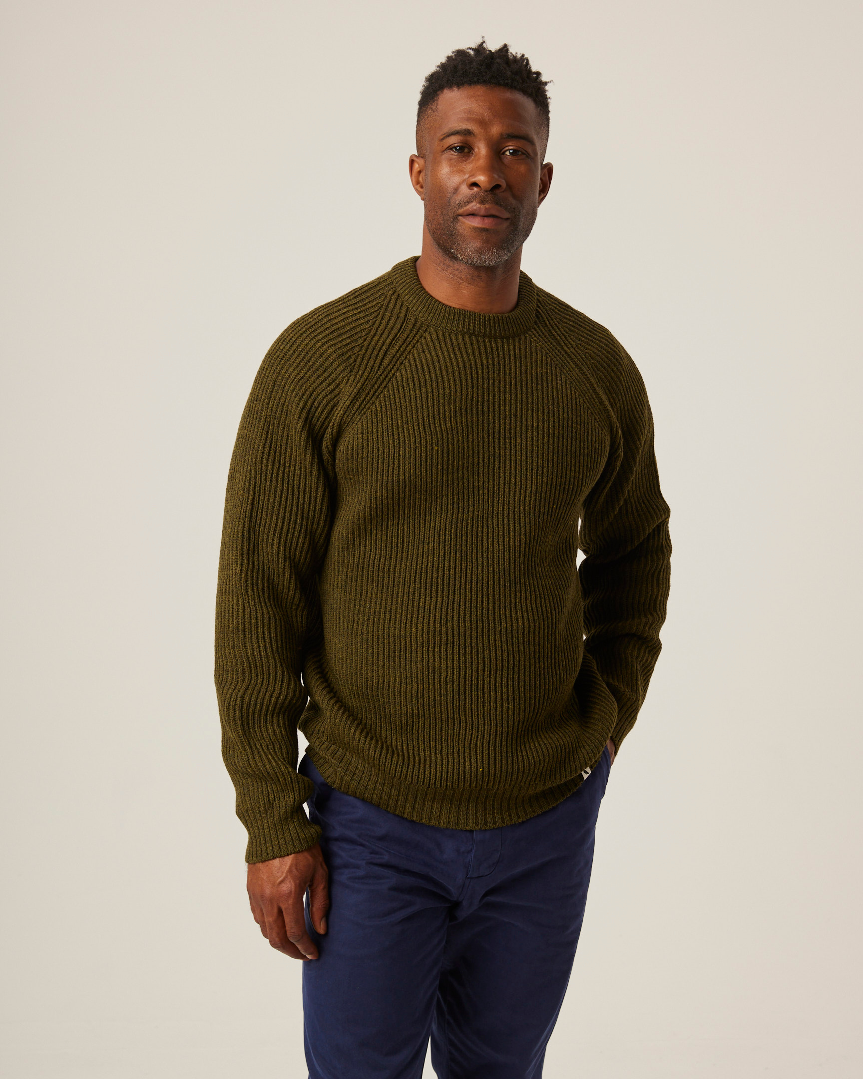 Peregrine Knitwear Ford Crew Jumper Strickpullover Oak Merino