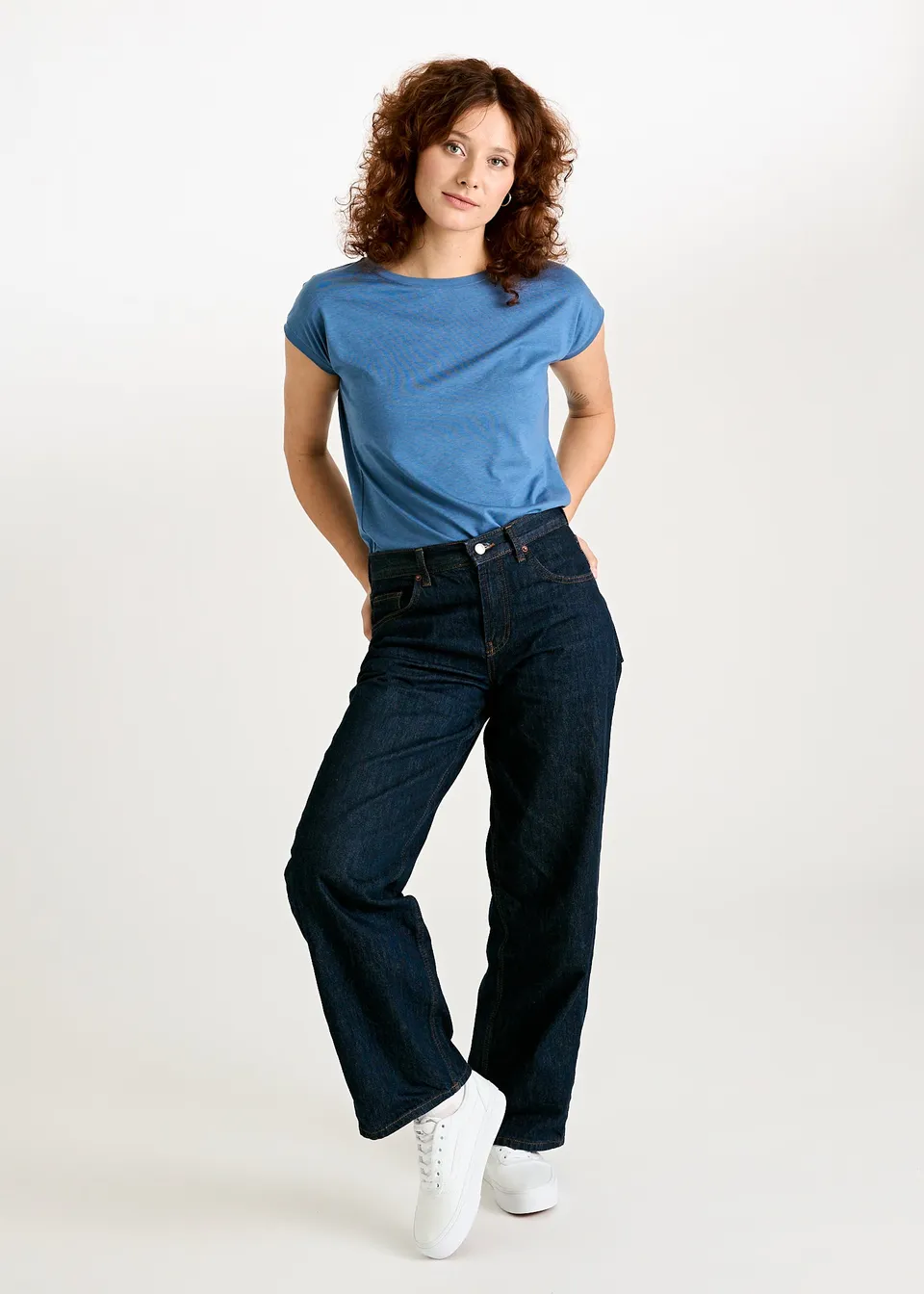 Wijld Elena Bijout Blue Damen T-Shirt lockerer Schnitt