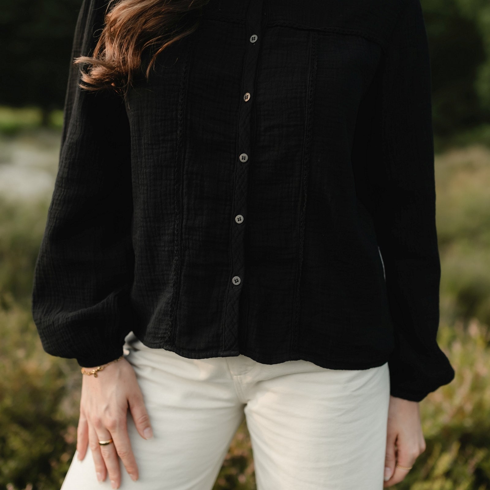NORDLICHT Emi Langarm Musselin Bluse Schwarz Bio