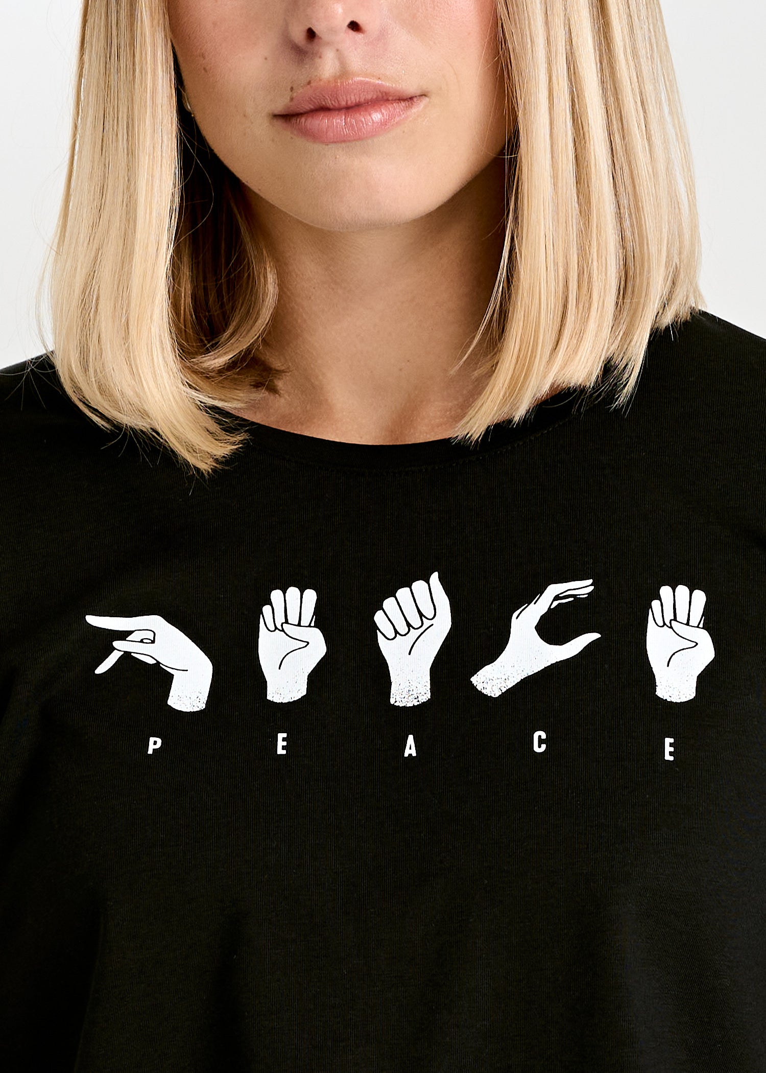 Wijld Tilda T-Shirt Peacesignlanguage Print Basic