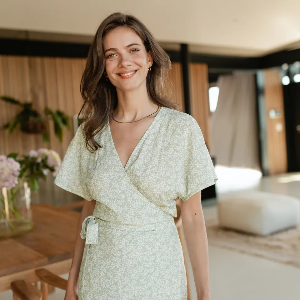 Nordlicht Anni Wickelkleid salbei Blumen Ecovero
