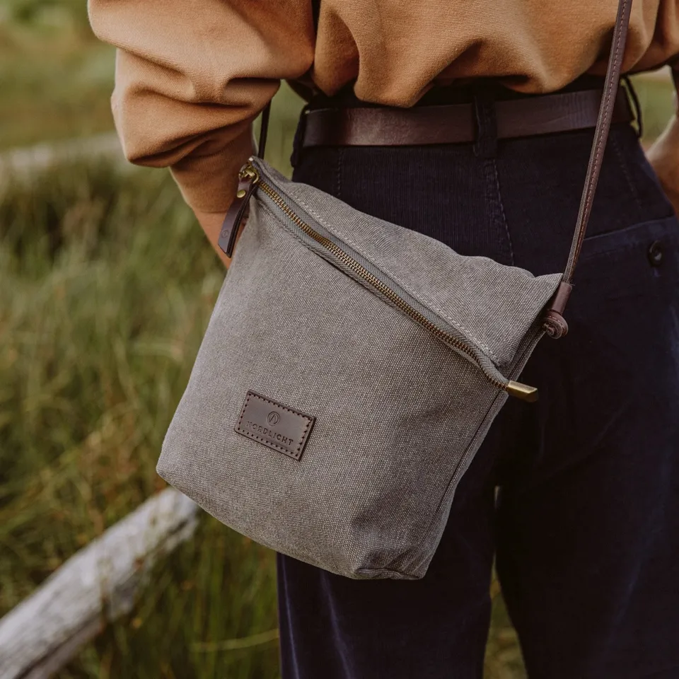 Nordlicht Smilla XS Umhängetasche Grau Leder Canvas