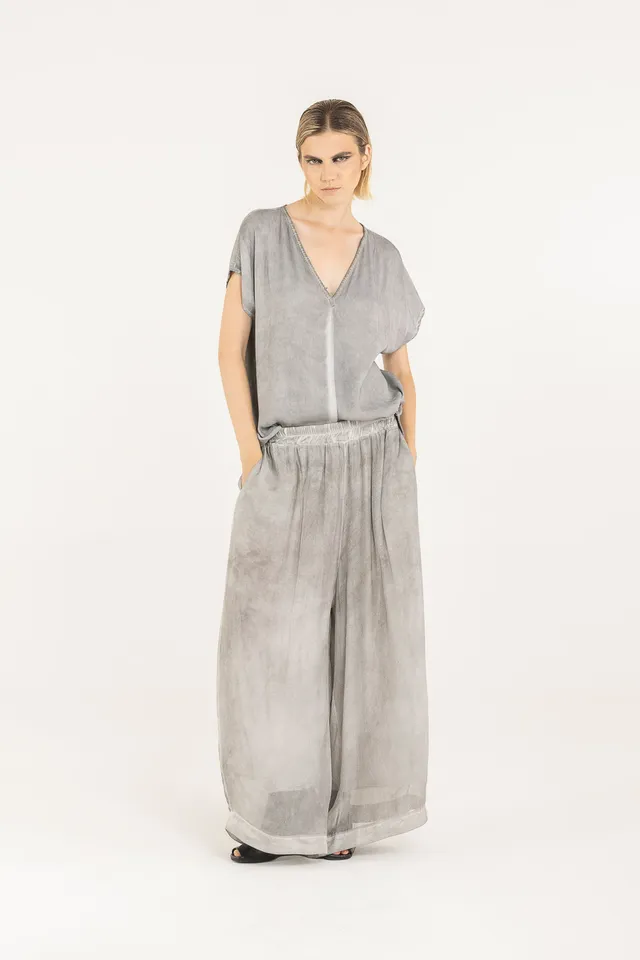 Sanctamuerte T-Shirt TShirt V-Ausschnitt Viskose-Satin